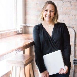 Meet your Posher, Jennifer